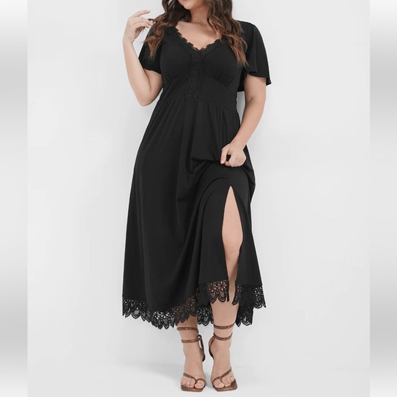 Solid Pocket Contrast Lace Split Maxi Dress - Picture 4 of 4